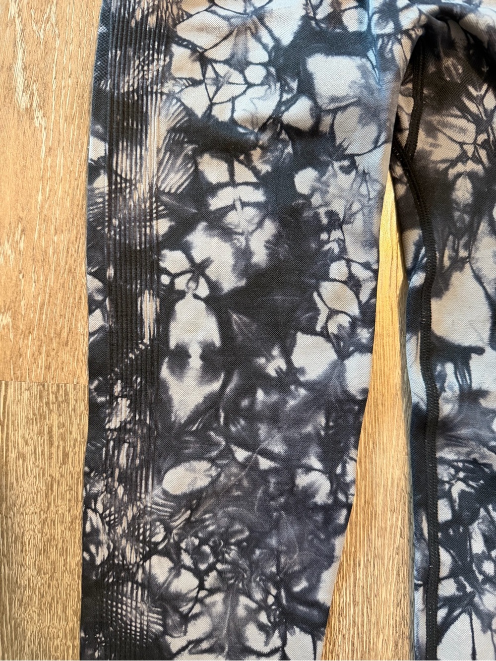 workout leggings - Picture 2 of 5